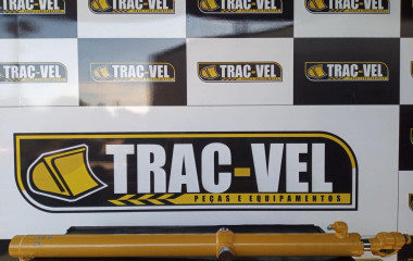 Melhore o desempenho da sua motoniveladora 140H Caterpillar com cilindros de alta qualidade da Trac-Vel. Mais de 35 anos de experiência, atendimento personalizado e peças de confiança. Solicite um orçamento!