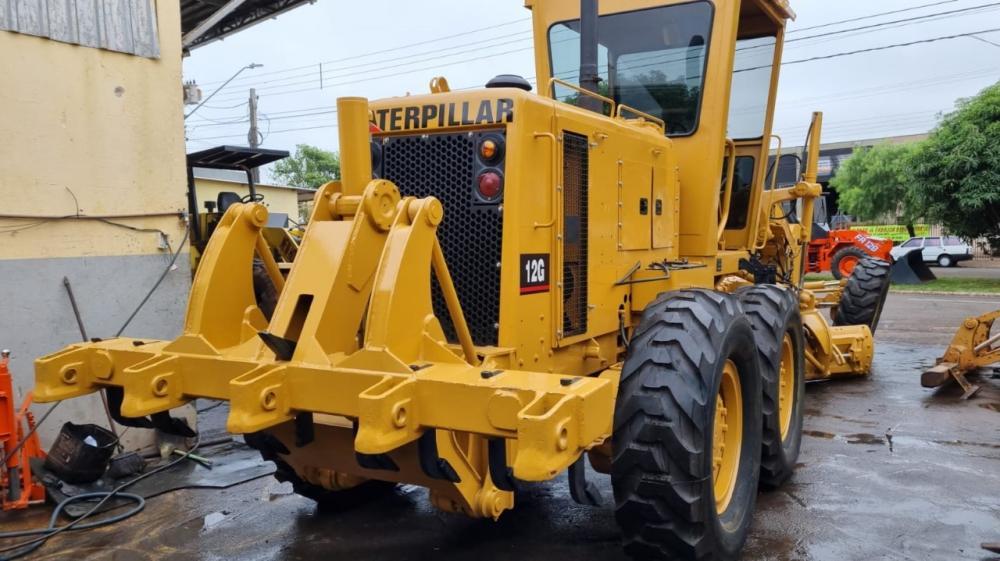 Conheça a motoniveladora Caterpillar em Jaú na Trac-Vel. Descubra os benefícios da motoniveladora Caterpillar em Jaú e como ela realiza o nivelamento de terrenos. Para adquirir sua motoniveladora Caterpillar em Jaú, contate-nos e eleve seus projetos.