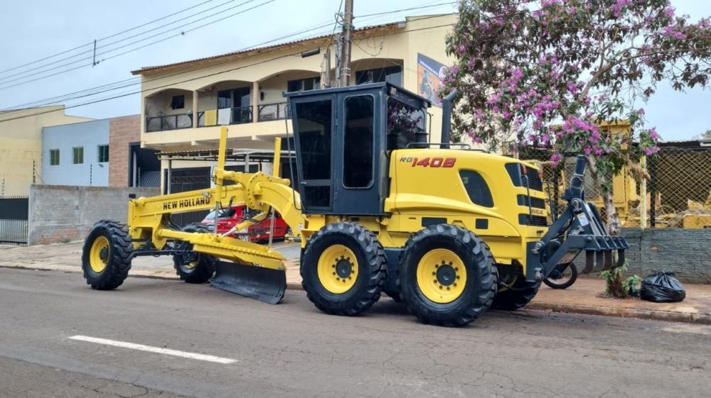 A Trac-Vel oferece a Motoniveladora New Holland em Bauru. A Trac-Vel é a escolha definitiva para profissionais que exigem um desempenho superior. Descubra mais e compre a Motoniveladora New Holland em Bauru com a Trac-Vel!