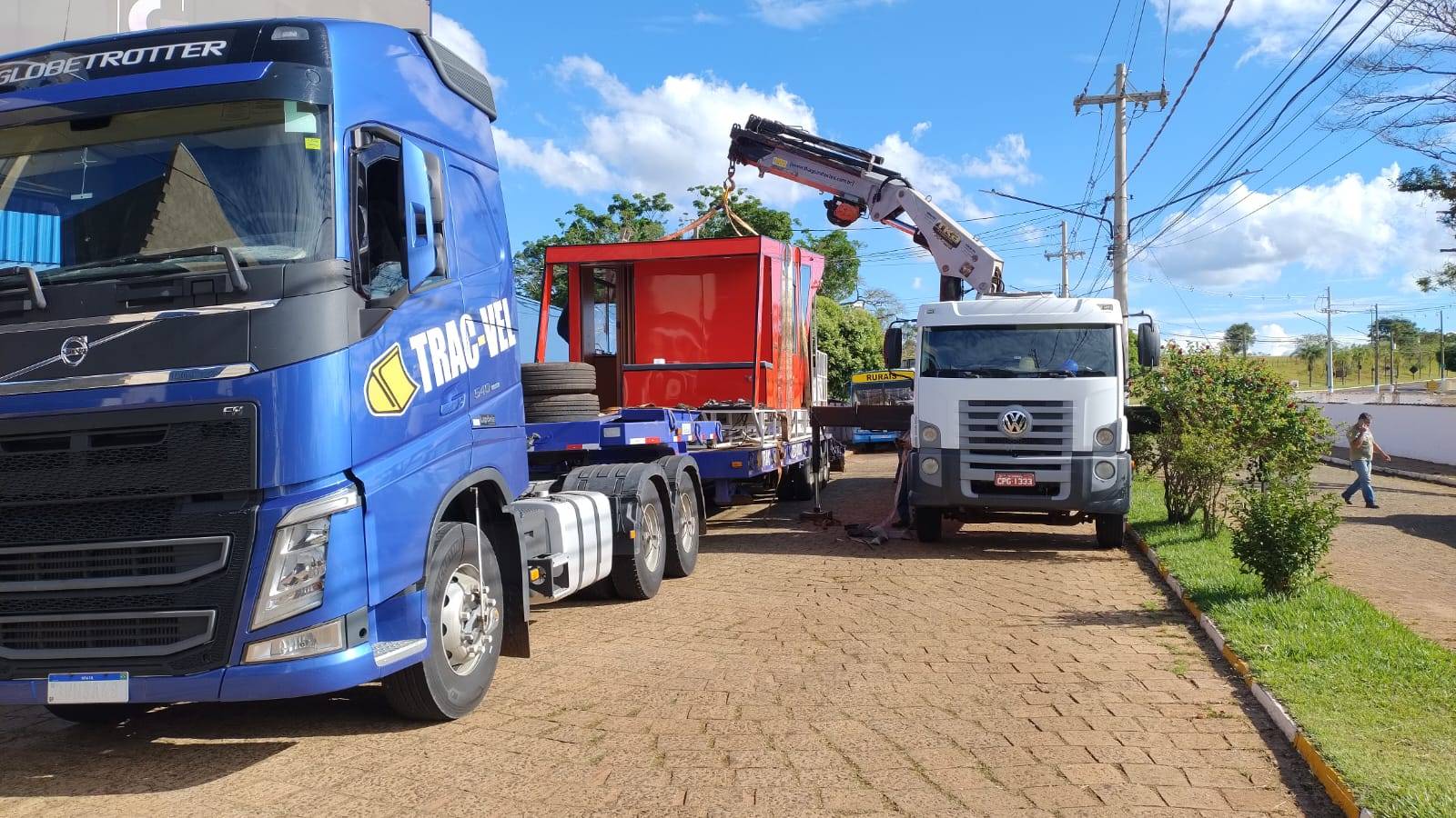 Trac-vel Linha Amarela