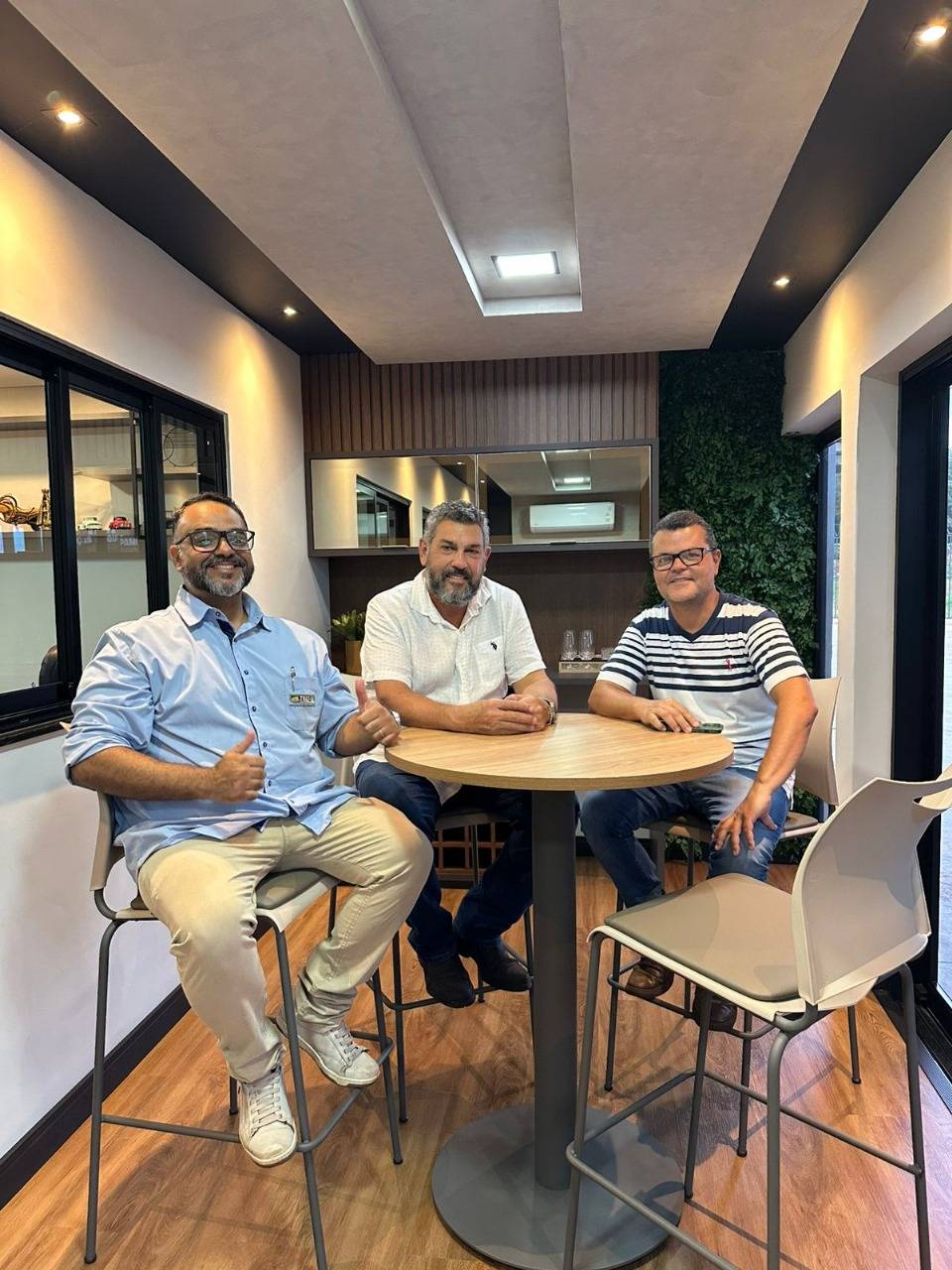 Trac-vel Linha Amarela