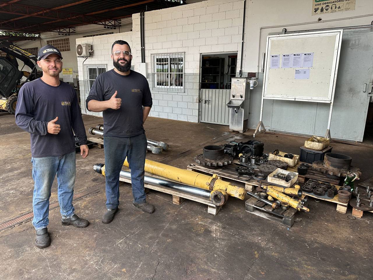 Trac-vel Linha Amarela